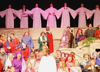 Teatro com Propósito: Encenar para Transformar Vidas